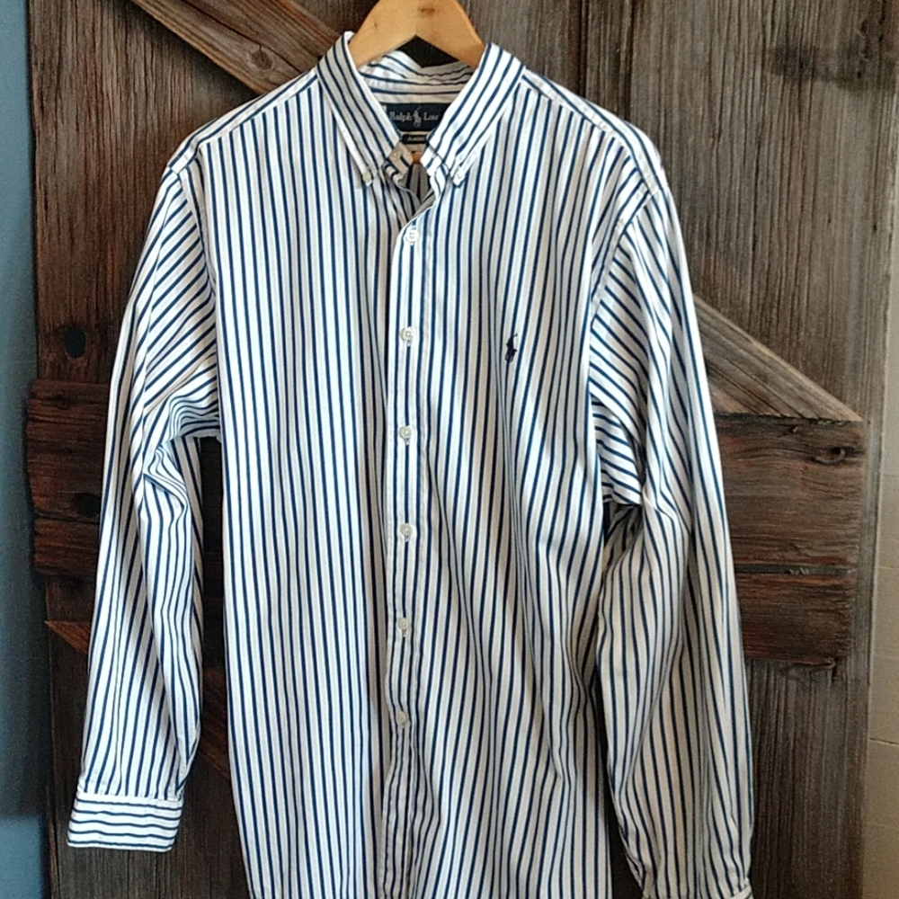Long sleeve dress shirt